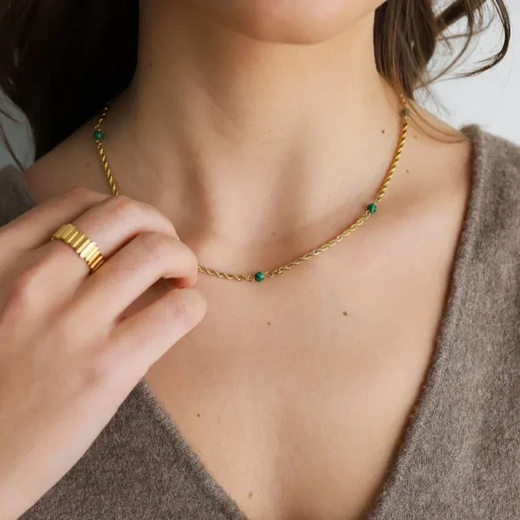 Waterproof gold plated rope malachite necklace - Picture 2 of 3